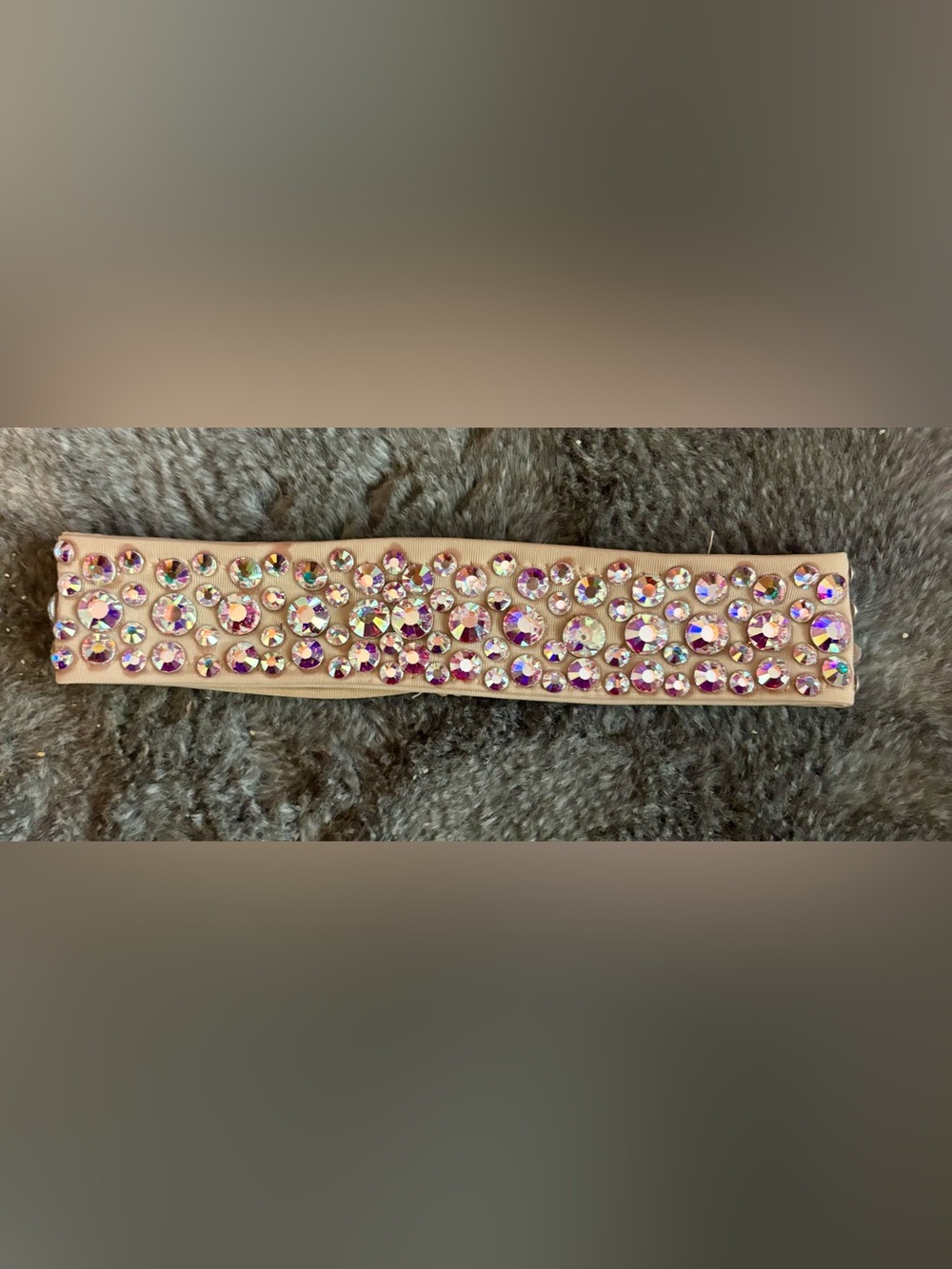 Crystal-Embellished Nude Elastic Necklace